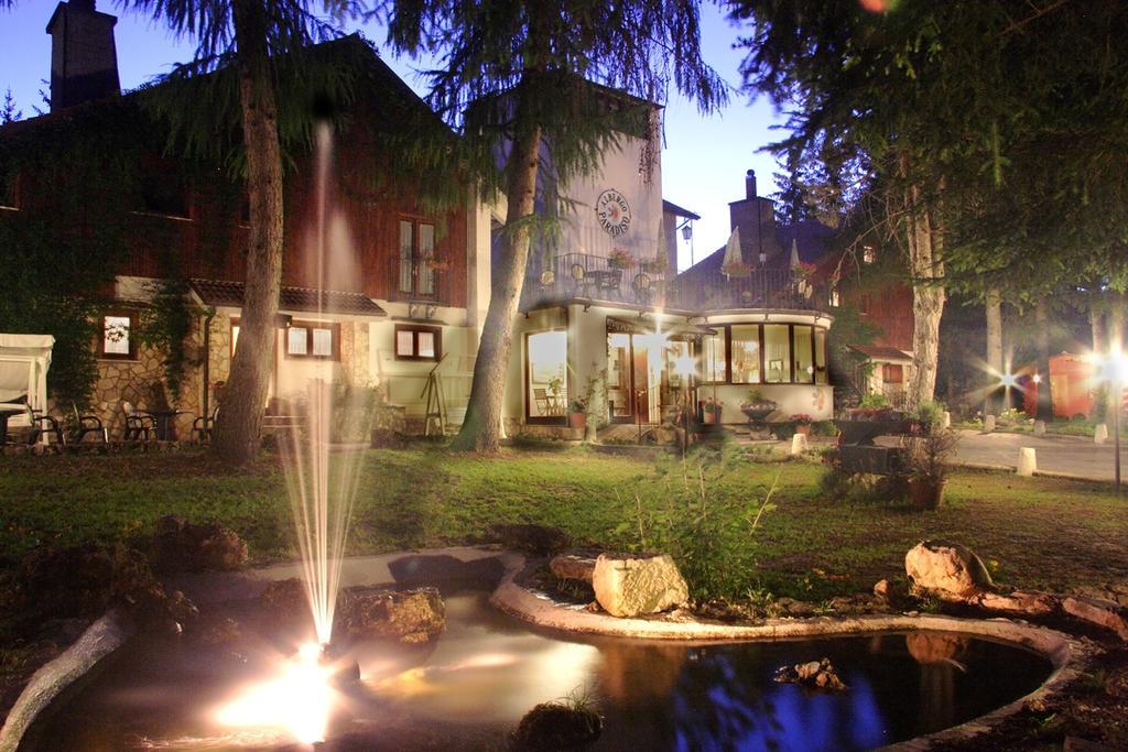 Lh Albergo Il Paradiso Pescasseroli Exteriér fotografie