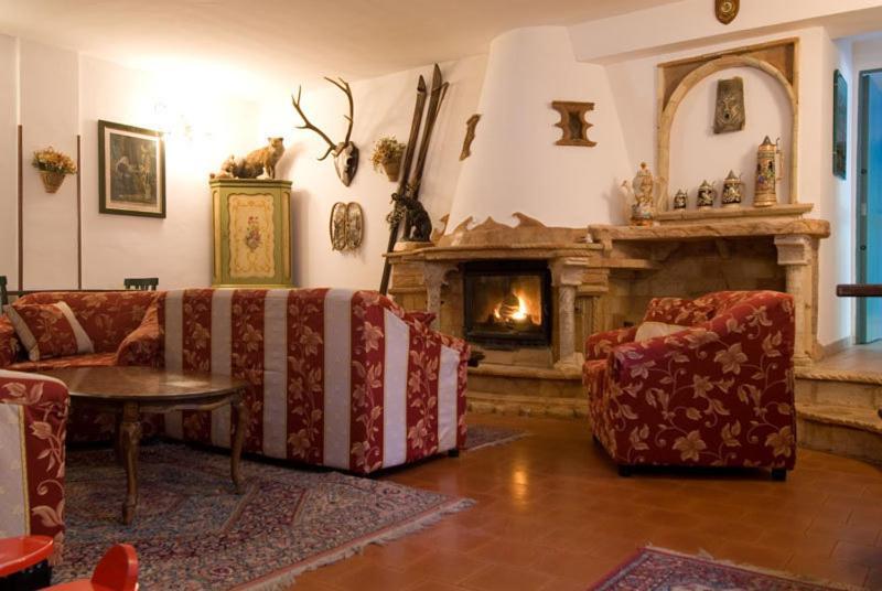 Lh Albergo Il Paradiso Pescasseroli Exteriér fotografie