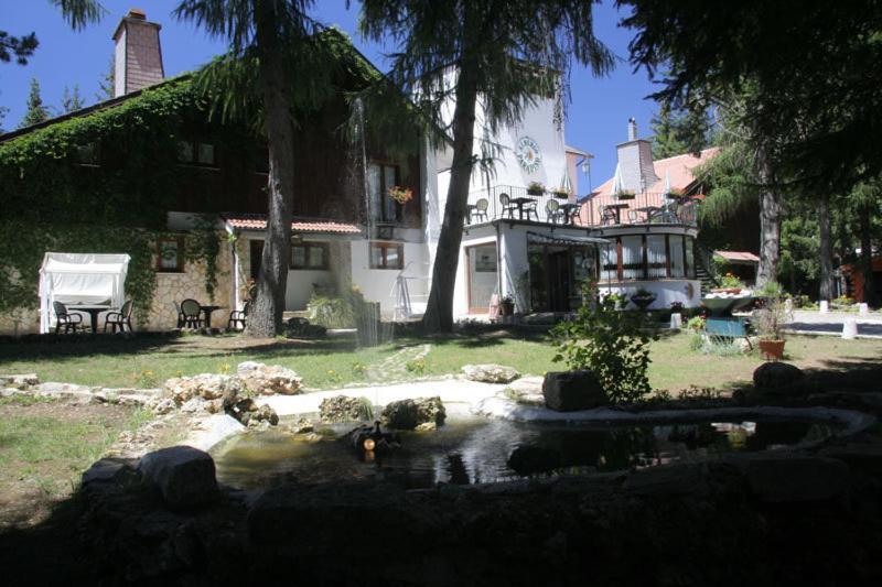 Lh Albergo Il Paradiso Pescasseroli Exteriér fotografie