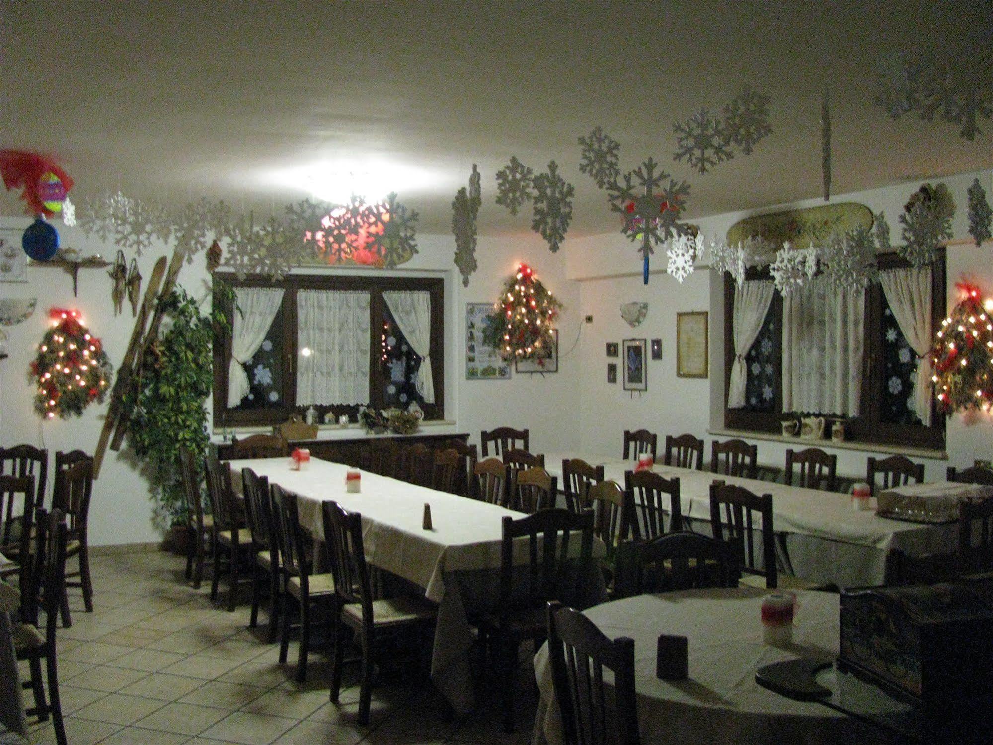 Lh Albergo Il Paradiso Pescasseroli Exteriér fotografie