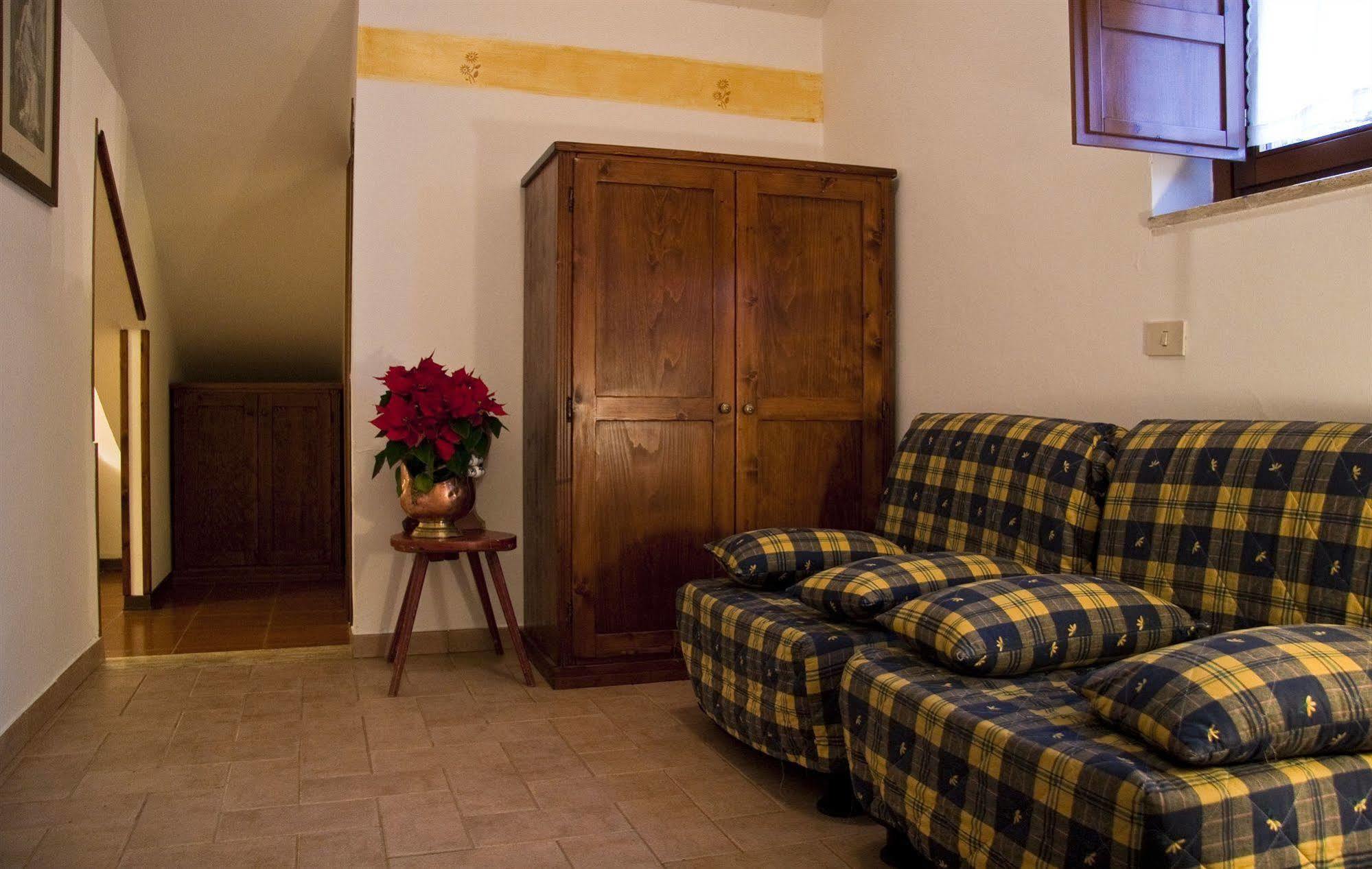 Lh Albergo Il Paradiso Pescasseroli Exteriér fotografie